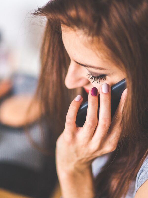 person-woman-hand-smartphone